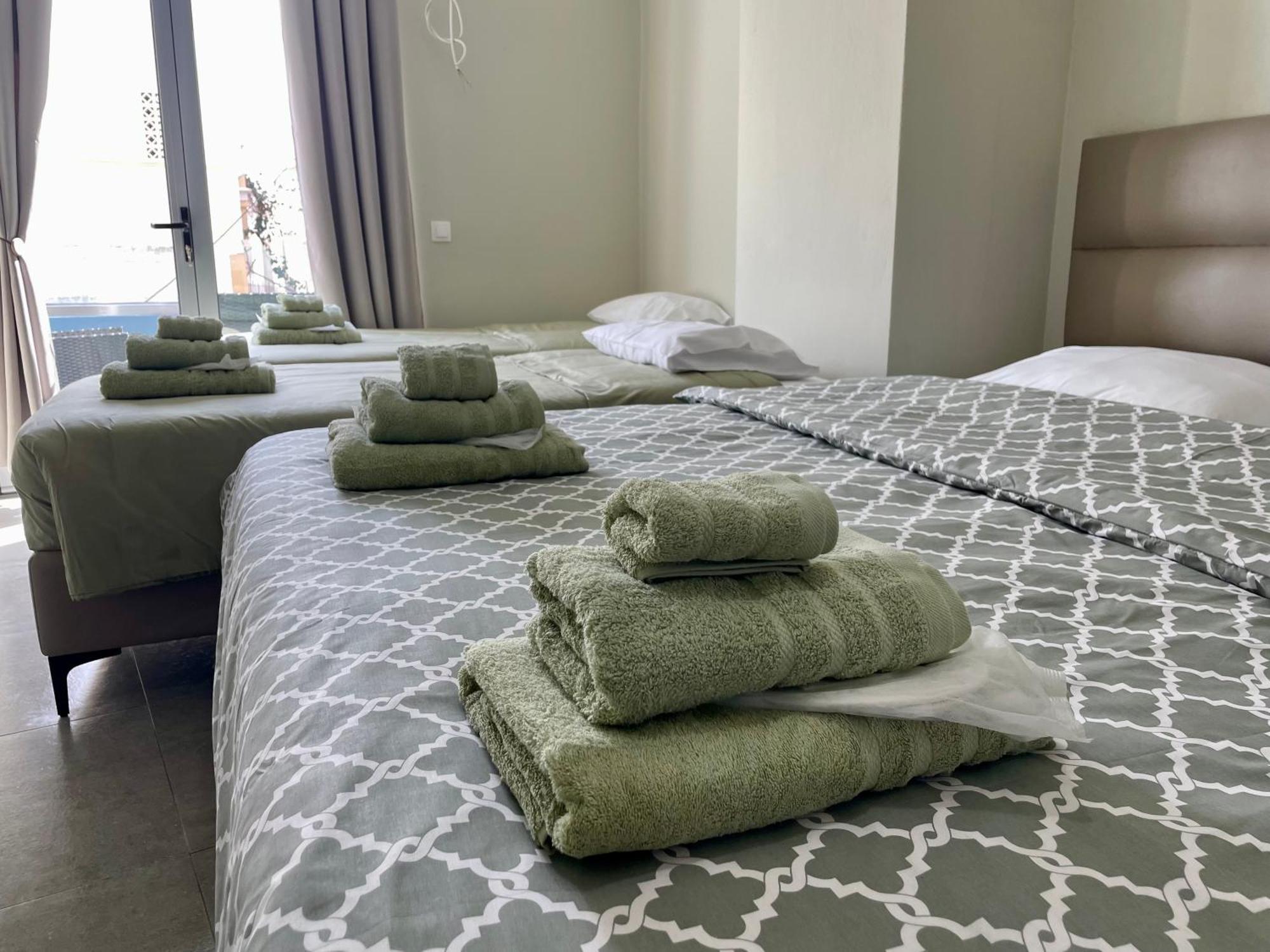 Sea Side Rooms Rhodes City Екстериор снимка
